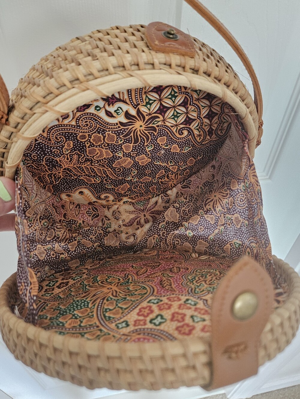 Round Rattan Handbag - Picture 5 of 6